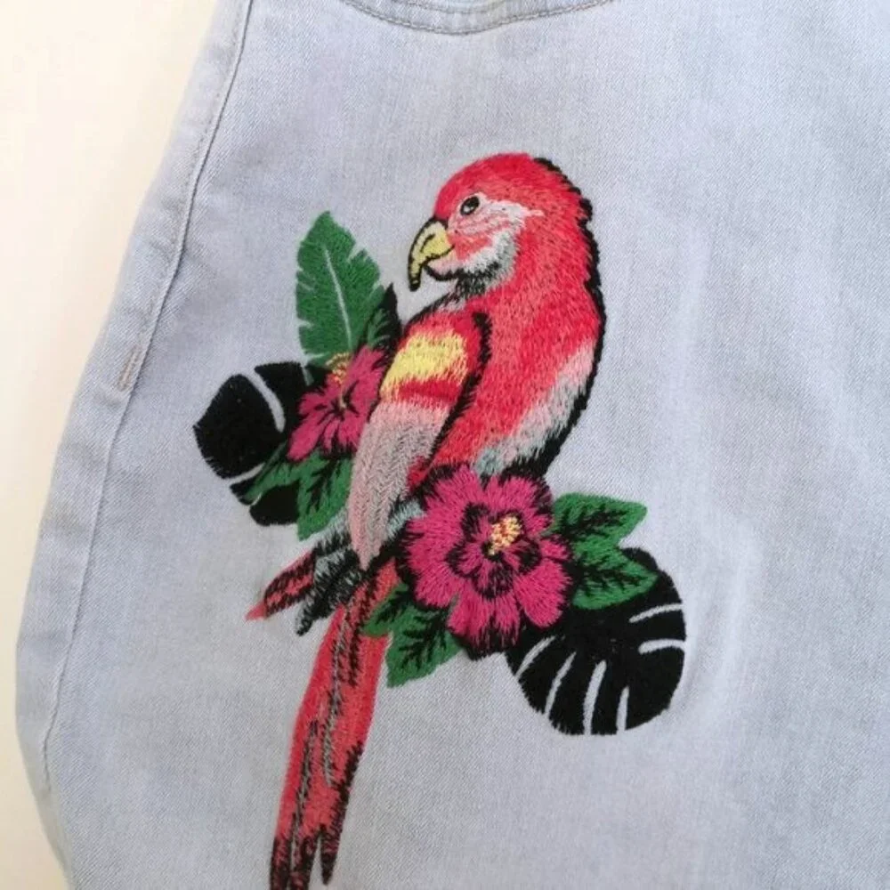 Lane Bryant Boyfriend Midi Denim Short Embroidered Parrot‎ Size 22